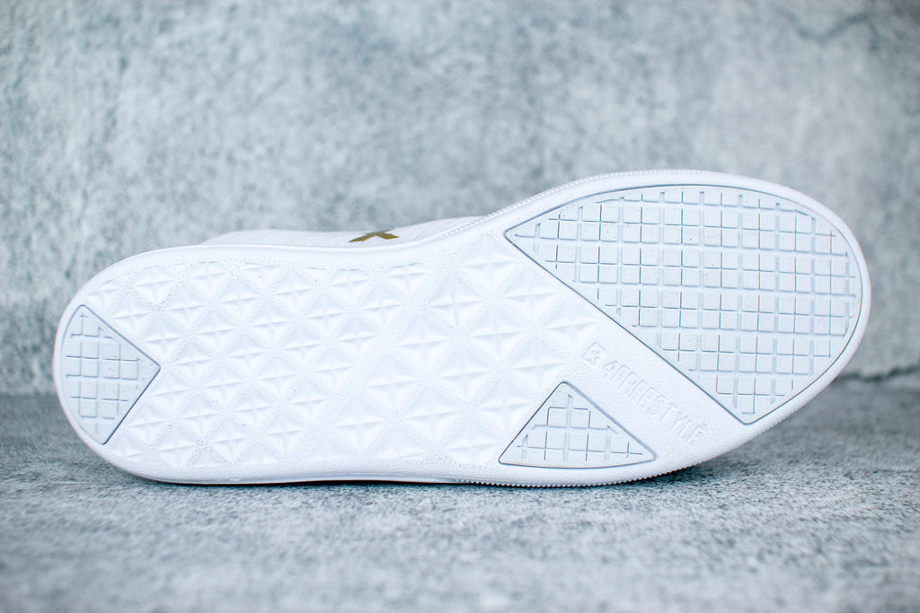 Explore III Freestyle and Street football shoes White