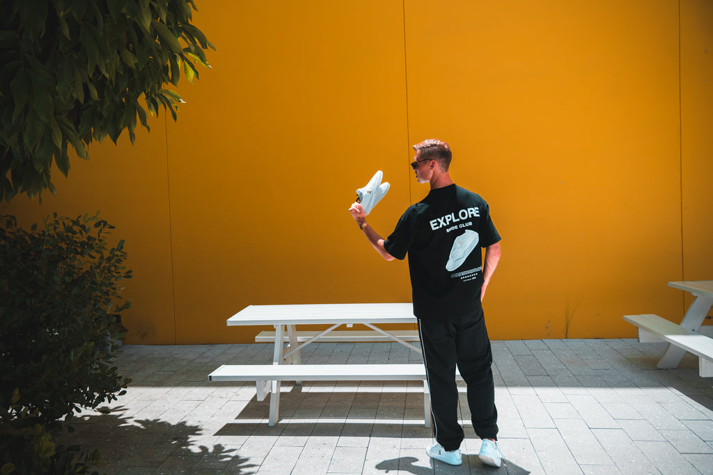 Explore shoe club T-skjorte – svart