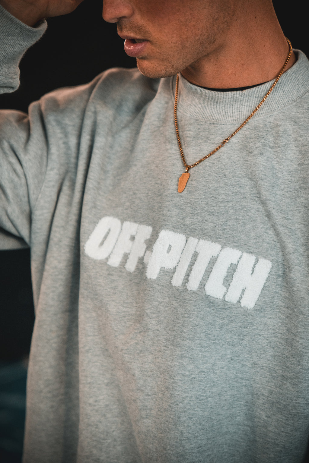 Players off the pitch sweater- Grey