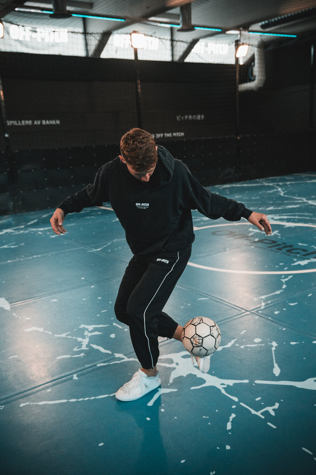 Players off the pitch hoodie - acid washed